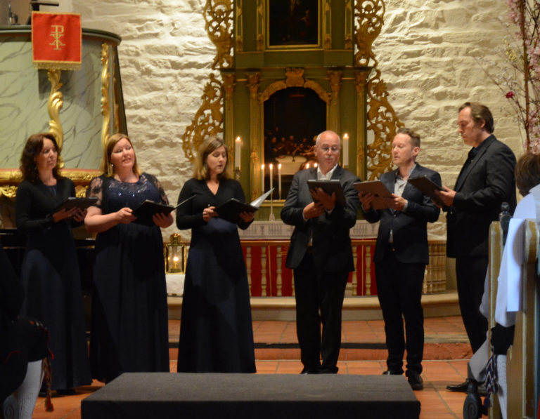 Read more about the article Mektig og høytidsstemt Eidsivatings-fest